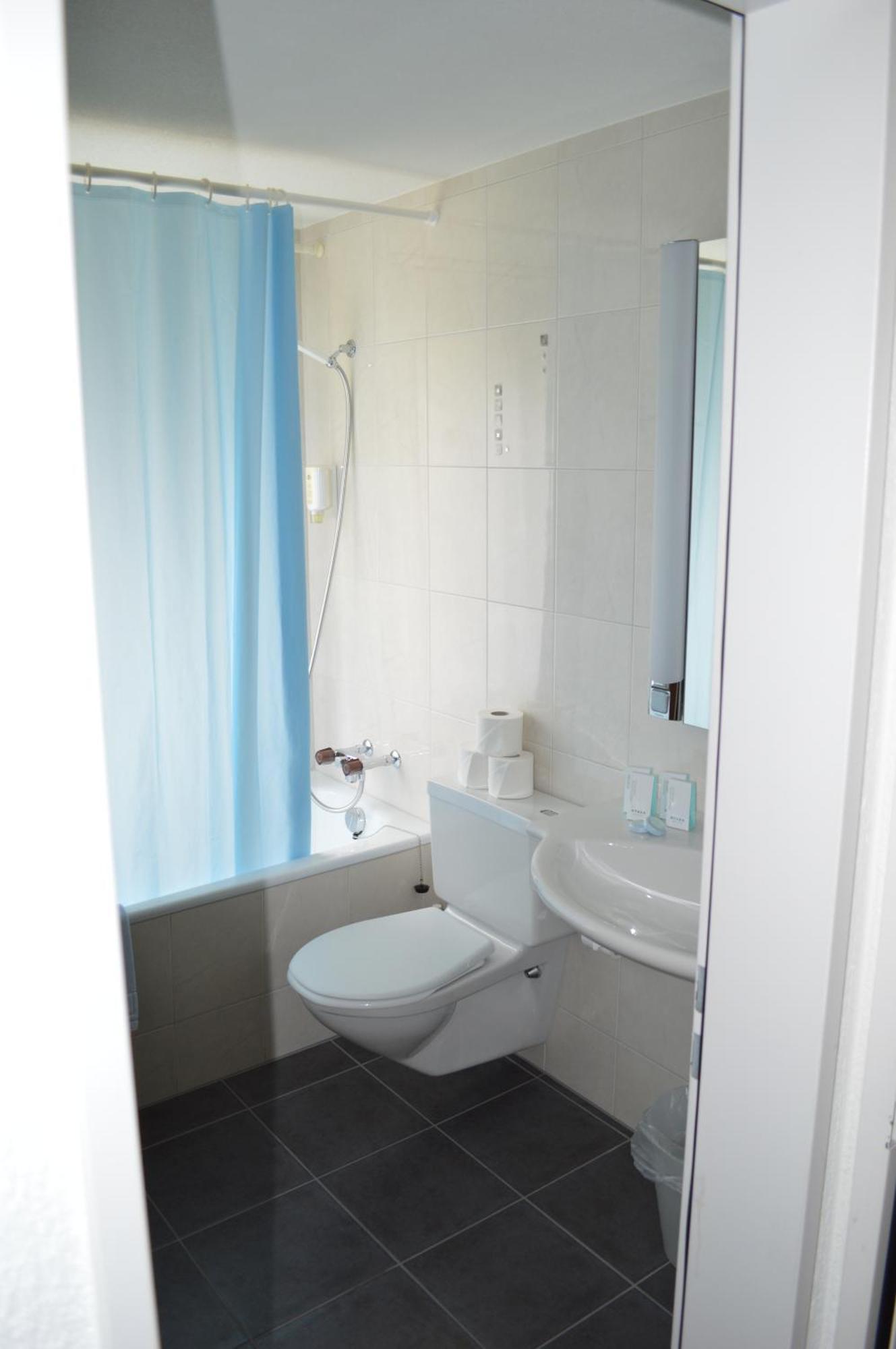 Hirschen Eggiwil Hotell Rum bild